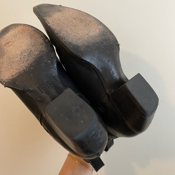 Women’s Frye Sacho Moto Shortie Boot in Black Leather | size 8 - Picture 3 of 9